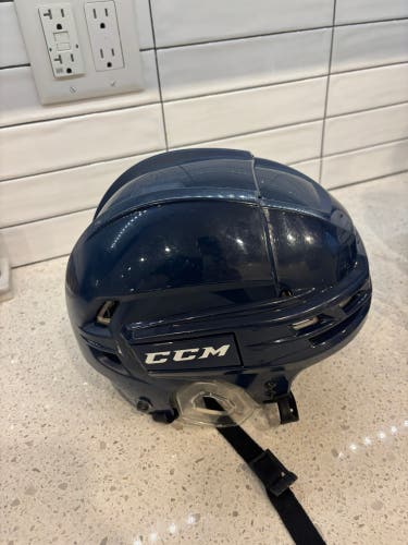 Medium CCM Tacks 910 Helmet (Used)