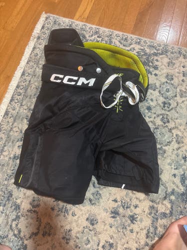Men's Junior Large CCM Tacks XF Hockey Pants (Used)