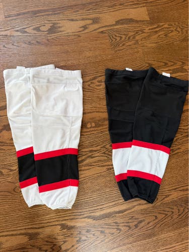 26” hockey socks (2 pairs)
