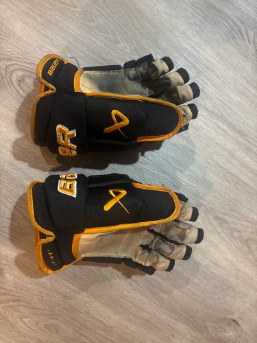 Bauer Pro Series Gloves 15" (Used)