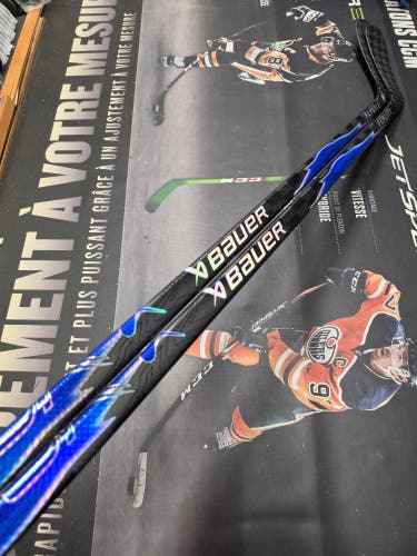 2 PACK | P92 | 70 Flex NEW! Senior Bauer Vapor Flylite Left Hand Hockey Stick Pro Stock (New)
