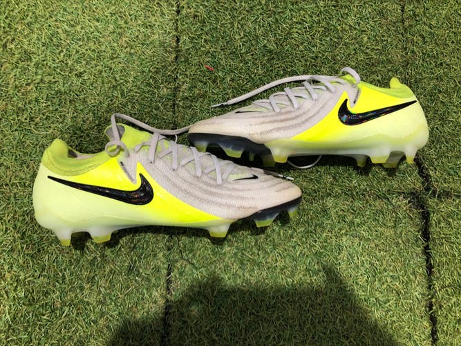 Men's 8.5 Nike Phantom GX II Elite FG Soccer Cleats (Used)