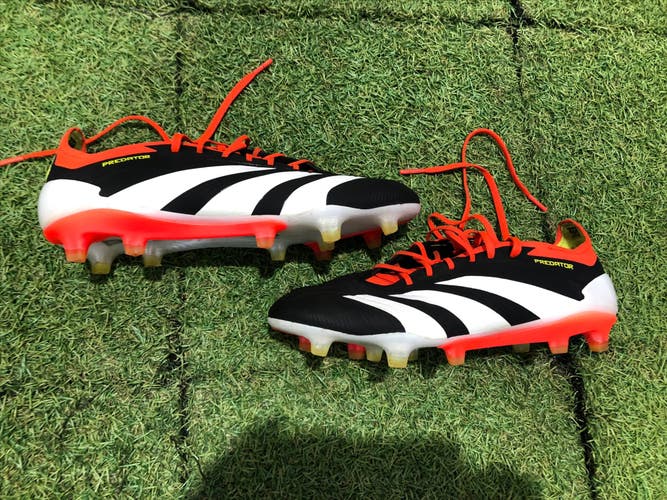 Men's 7.0 Adidas Predator Elite FG Soccer Cleats (Used)