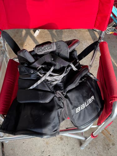 Intermediate Small Bauer Elite Hockey Goalie Pants (Used)