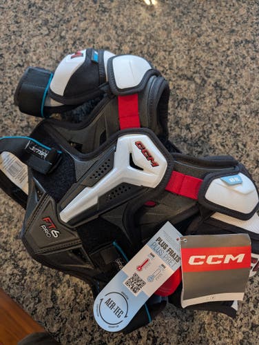 CCM JetSpeed FT6 Pro Shoulder Pads Junior Medium (New)