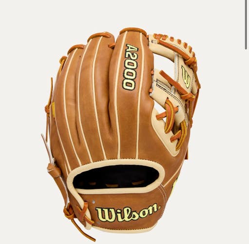 New A2000 RHT 11.5IN CLASSIC SERIES SADDLE/BLONDE BASEBALL GLOVE 11834-WILWBW104109115