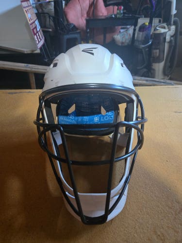 White Adult Large Easton Jen Schro The Very Best Catcher's Mask (Used)