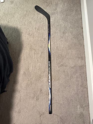 Intermediate Bauer Vapor Flylite Left Hand Hockey Stick P28 50 Flex (Used)