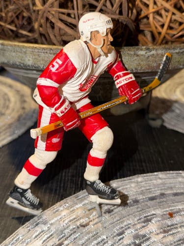 McFarlane NHL Hockey Detroit Red Wings Nicklas Lidstrom Figurine Used Pre Owned.