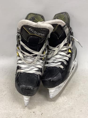 Used Bauer M40 Junior Hockey Skate Junior 02 11851-S000051134