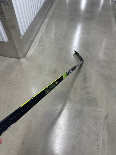 Senior Warrior Alpha LX2 Right Handed Hockey Stick M90 85 Flex Pro Stock (New)