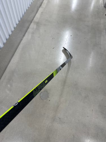 Senior Warrior Alpha LX2 Right Handed Hockey Stick M90 75 Flex Pro Stock (New)