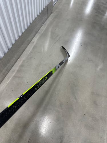 Senior Warrior Alpha LX2 Right Handed Hockey Stick W28 75 Flex Pro Stock (New)