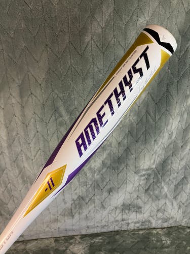 White 2022 Easton Amethyst Alloy Bat (-11) Alloy 16 oz 27" (Used)