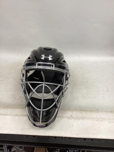 Used Under Armour UAHG2YVS-1 HELMET Catchers Helmet w/Mask Black MD 11851-S000051000