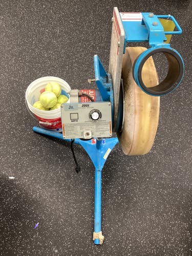 Used Jugs JR PITCHING MACHINE BB/SB Pitching Machine 11851-S000048219