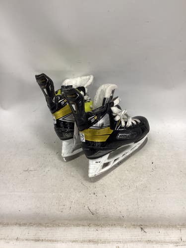 Used Bauer SUPREME 3S Youth Hockey Skate Youth 13.5 11851-S000050537
