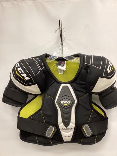 Used CCM TACKS 2752 Junior Shoulder Pads LG 11851-S000050548
