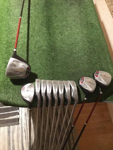 Dunlop Attack Series Full Set (D, 3W, 5W, 3H, 4-PW) Steel & Mid-Flex Graphite