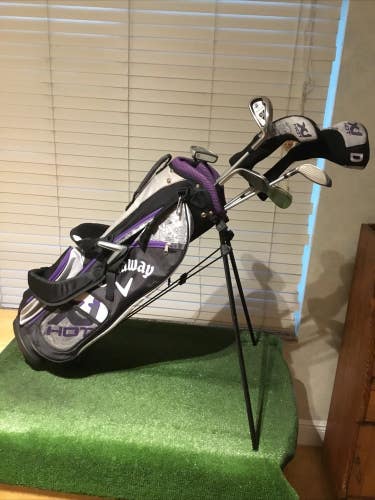 Callaway Juniors XJ Hot Set (D, 3W, 5H, 7i, 9i, SW, Putter) Graphite & Stand Bag