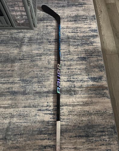Senior Bauer Nexus Sync Left Hand Hockey Stick P28 70 Flex (Used)