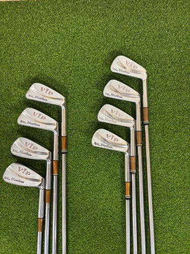 Men's 1980 VIP Blades Right Handed Iron Set 8 Pieces matching serial numbers