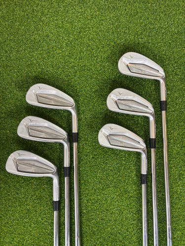 Men's 2019 Mizuno JPX 919 Forged Right Handed Iron Set Stiff Flex (Used)