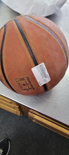 Used Spalding Basketball Adult Outdoor 11497-S000160908
