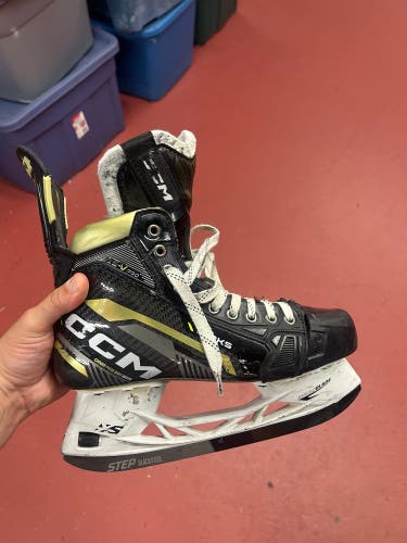 Used CCM AS-V Pro Hockey Skates