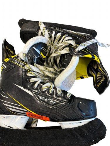 Used CCM TACKS VECTOR PLUS Senior Hockey Skate Senior 6.5 11682-S000138135
