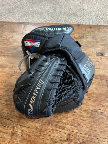 Vaughn Vision Senior Goalie Glove (Used)