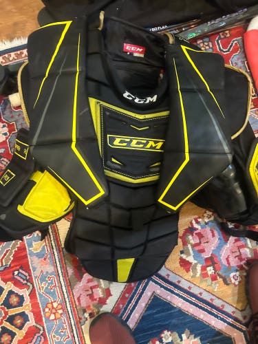 Large CCM Premier R1.9 Goalie Chest Protector (Used)
