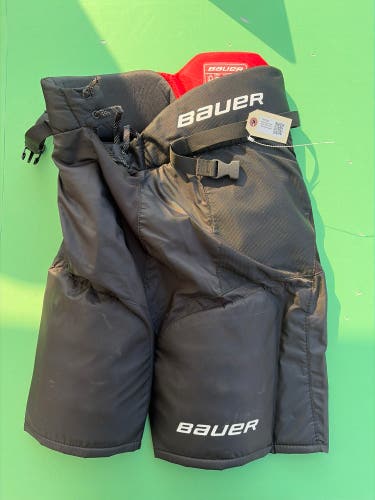 Black Senior Small Bauer Vapor X3.0 Hockey Pants (Used)