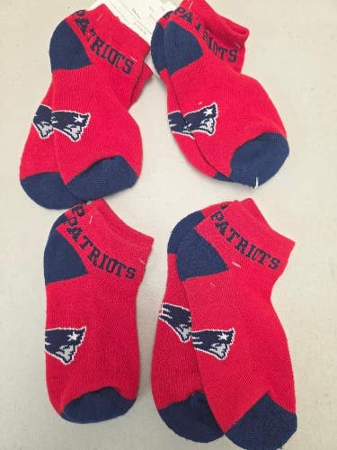 ST111 Youth NFL NEW ENGLAND PATRIOTS LOT of 4 Pair Socks NEW