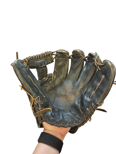 Used Wilson A2000 BB/SB Glove RH Throw Black 11 1/2" 11682-S000135915