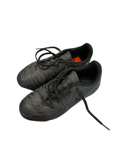 Used Nike Soccer Cleats Black Junior 01.5 11682-S000137937