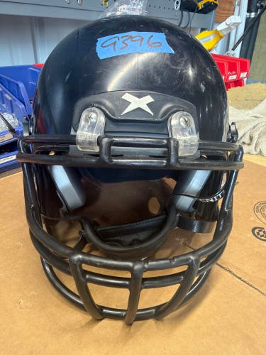 USED XENITH X2E+ YOUTH FOOTBALL HELMET - MEDIUM - BLACK