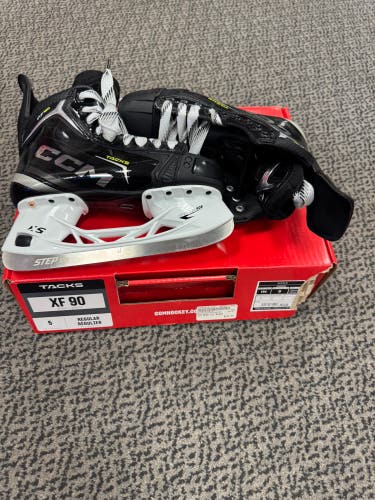 CCM Tacks XF 90 Hockey Skates Size 5 (New)