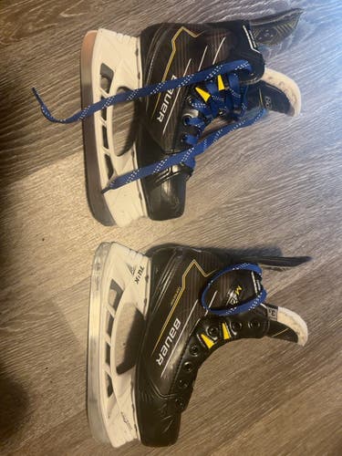 Bauer Supreme M4 Hockey Skates Regular Width Size 3.5 (Used)