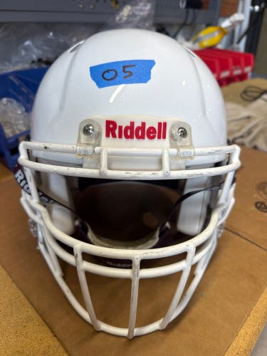 USED RIDDELL SPEED ADULT HELMET - MEDIUM - WHITE METALLIC - REJECT