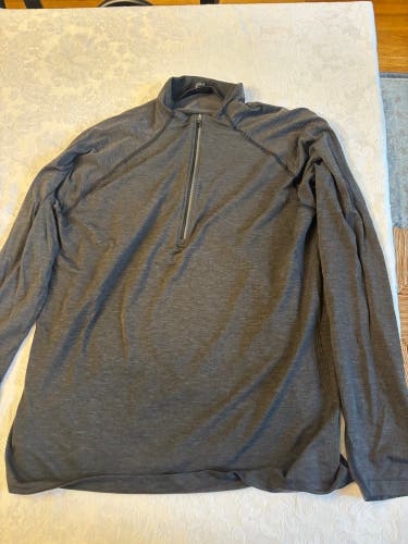 Black Men's XL Lululemon Sweatshirt (Used)