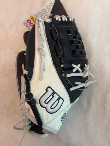 Wilson A2000 LH Pitcher's Softball Glove 12" (New)