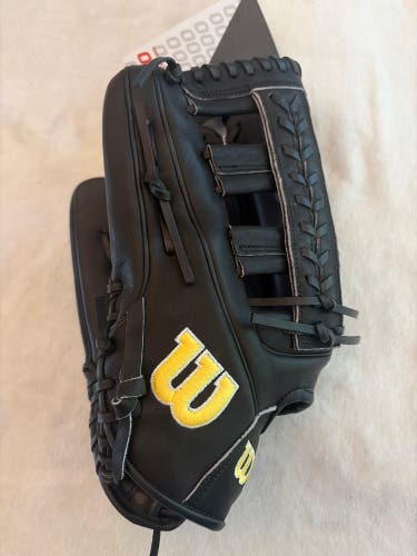 Wilson A2000 LH Outfield Baseball Glove 12.75" (New)
