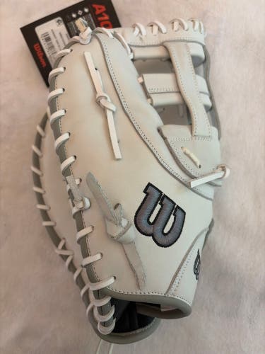 Wilson A1000 LH First Base Softball Glove 12.5" (New)