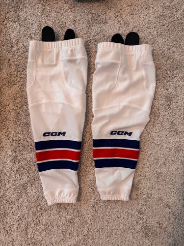 White Intermediate Small CCM SX8000 Socks (New)