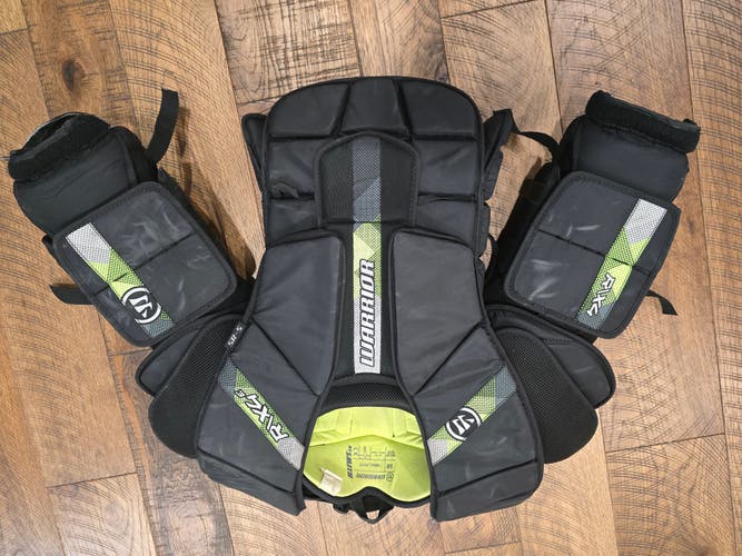 Small Warrior RX4 Goalie Chest Protector (Used)