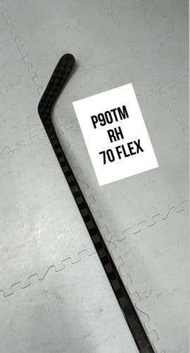 Senior(1x)Right P90TM 70 Flex ProBlackStock™ Unbranded Blackouts Pro Stock Hockey Sticks