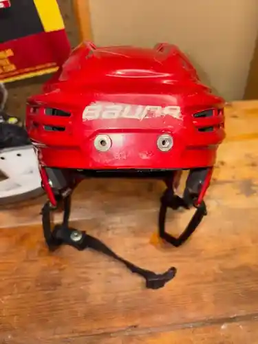 Youth Medium Bauer Re-Akt 100 Helmet (Used)