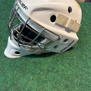 White Junior Bauer 940 Goalie Mask (Used) | 6 3/8- 6- 7/8