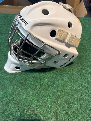 White Junior Bauer 940 Goalie Mask (Used) | 6 3/8- 6- 7/8